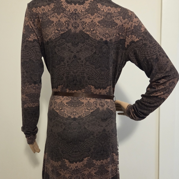 Elegant Brown Patterned Wrap Dress - Picture 4 of 12